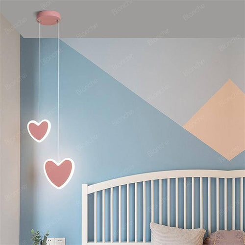 Suspension rose ou blanche LED avec des formes différentes pour les enfants