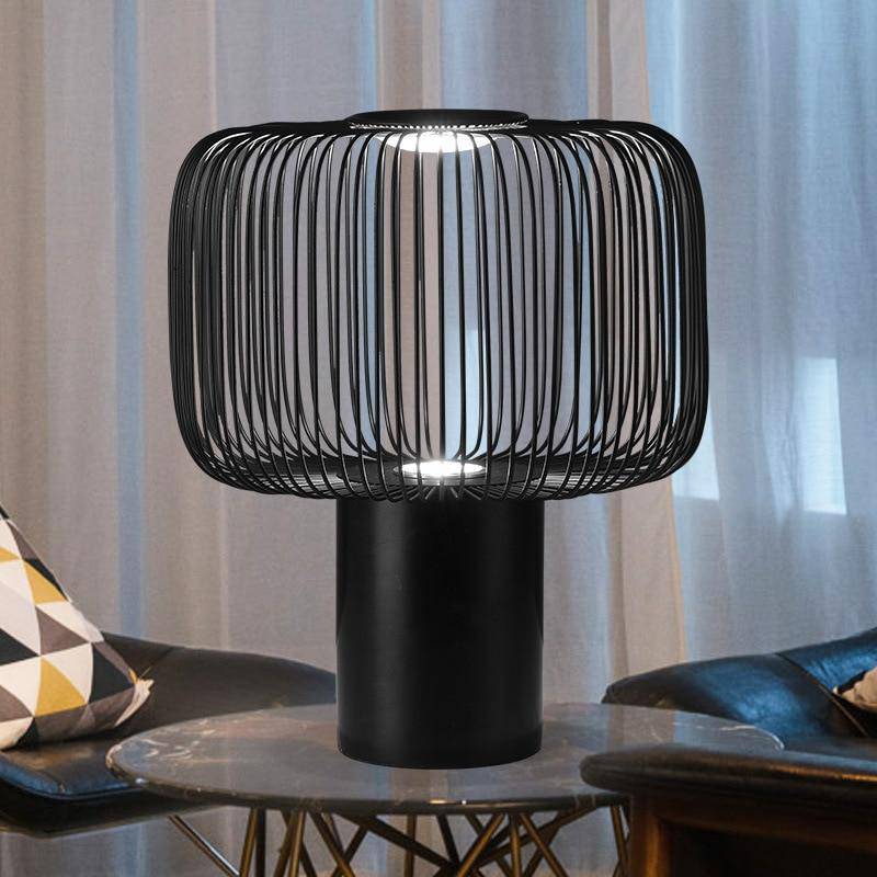 Lampe à poser design à LED avec abat-jour cage arrondie en métal noir - vue 4 sur 14