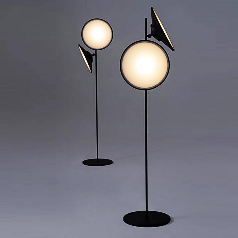 Lampadaire design LED en métal noir avec grand cercle lumineux Nordic - vue 3 sur 8