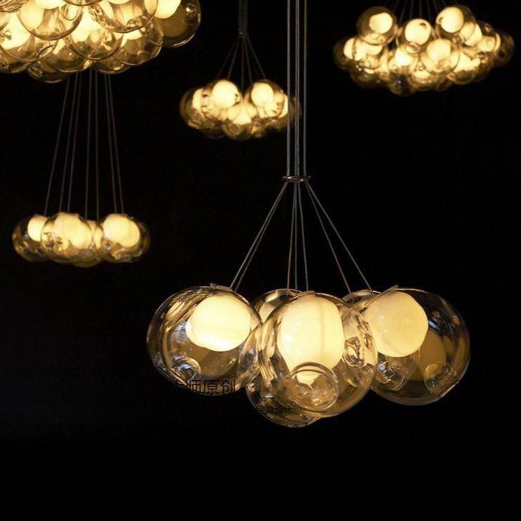 Lustre design LED avec boule en verre déformé style Chandeliers - vue 3 sur 3