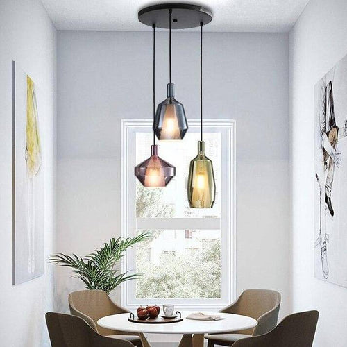 Suspension design à LED avec abat-jour en verre coloré