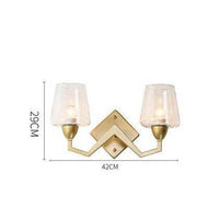 Applique murale design LED dorée avec abat-jour rétro en verre
