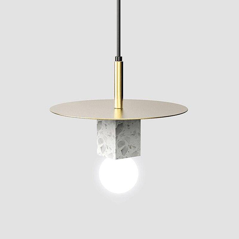 Suspension design LED avec cube en marbre et disque doré - vue 6 sur 11