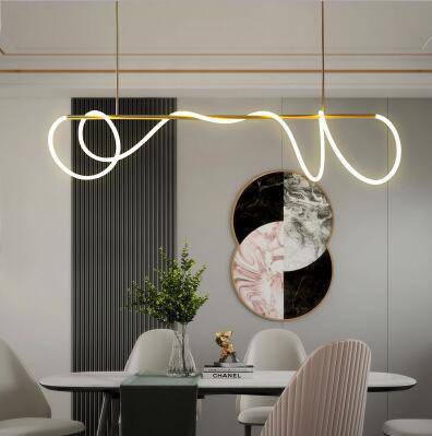 Suspension design avec tube doré et spirale LED - vue 3 sur 5