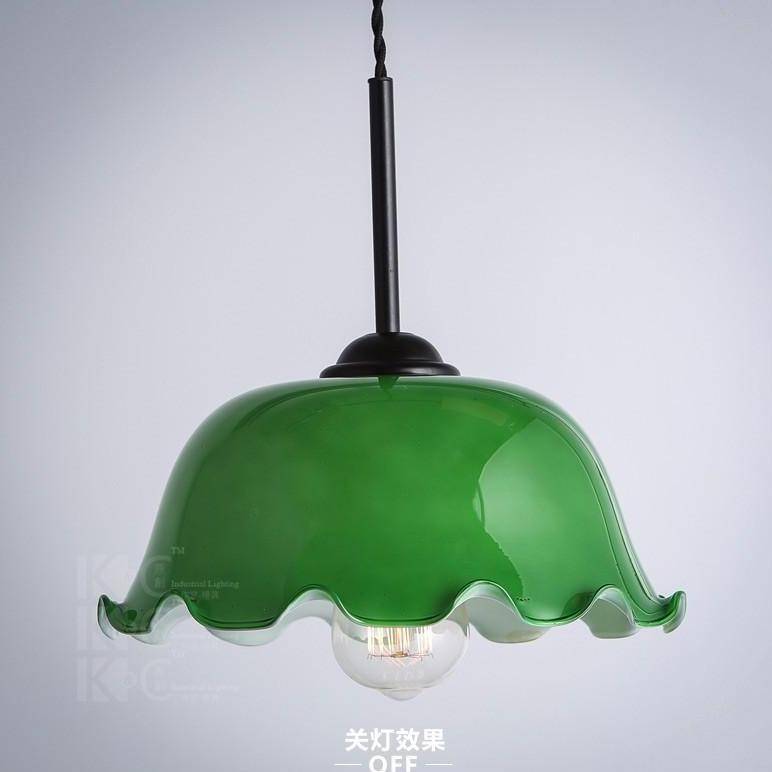 Suspension retro LED avec abat-jour aux bords courbés - vue 8 sur 9