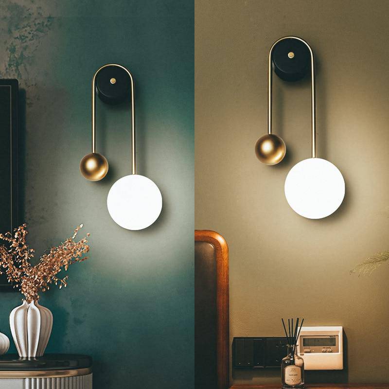 Applique murale design à LED avec boule dorée et disque lumineux - vue 5 sur 5