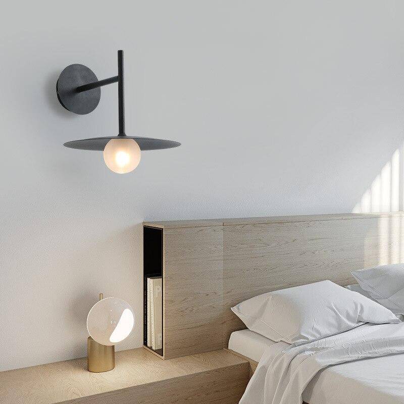 Applique murale design à LED en métal avec abat-jour et boule verre Loft - vue 3 sur 7
