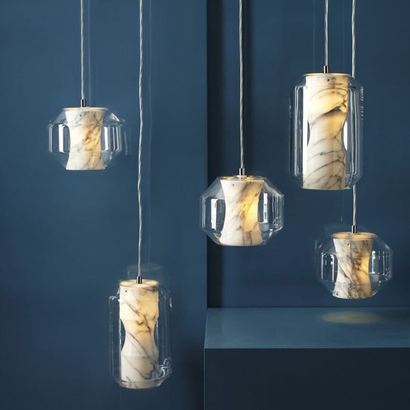 Suspension moderne LED marbre dans un prisme en verre Libe - vue 6 sur 8