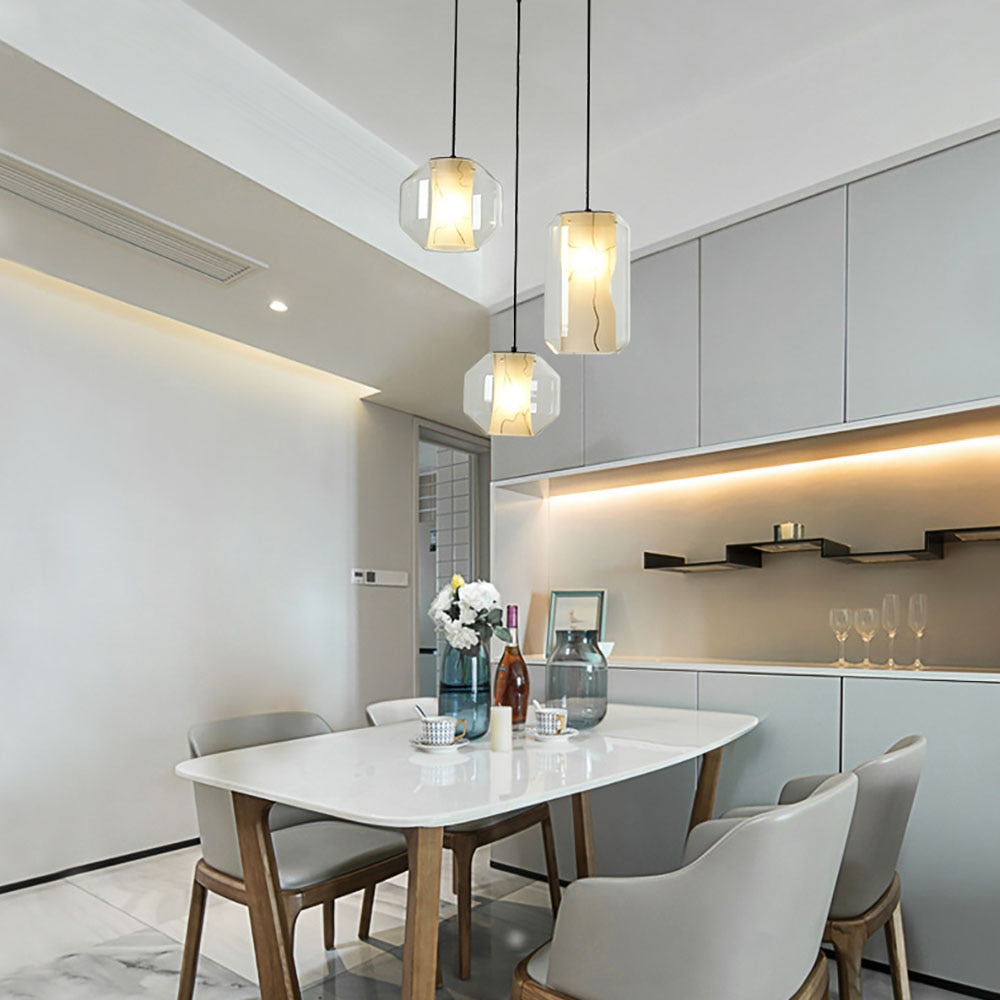 Suspension moderne LED marbre dans un prisme en verre Libe - vue 2 sur 8