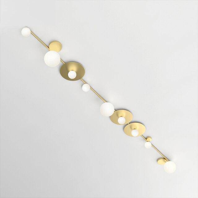 Plafonnier design à LED en métal doré et boules en verre style géométrique - vue 2 sur 5