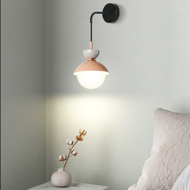 Applique murale moderne LED avec abat-jour en métal Hodge