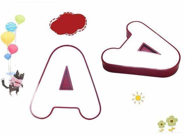Plafonnier enfant LED en forme de lettres de l'alphabet - vue 4 sur 6