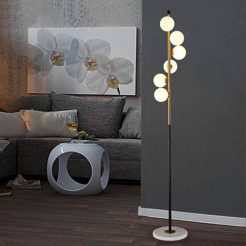 Lampadaire design moderne LED doré à boule en verre - vue 2 sur 3