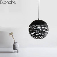 Suspension design moderne en boule trouée Hollow (plusieurs couleurs)