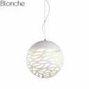 Suspension design moderne en boule trouée Hollow (plusieurs couleurs)