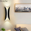 Applique murale design à LED en métal Pillow
