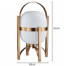 Lampe à poser design LED avec abat-jour arrondi et support métal Light
