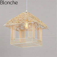 Suspension en forme de maison de couleur Country