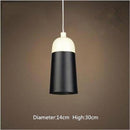 Suspension design LED avec abat-jour en métal arrondi au bords dorés Loft