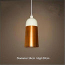 Suspension design LED avec abat-jour en métal arrondi au bords dorés Loft