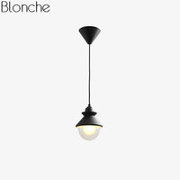 Suspension LED design triangle en métal et boule en verre
