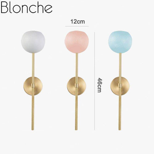 Applique murale dorée LED avec boule en verre de couleur