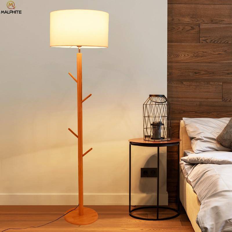 Lampadaire avec abat-jour en tissu et pied en bois à branches - vue 3 sur 6
