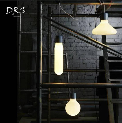 Suspension design LED en verre et support gris