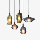 Suspension design à LED avec abat-jour en verre coloré